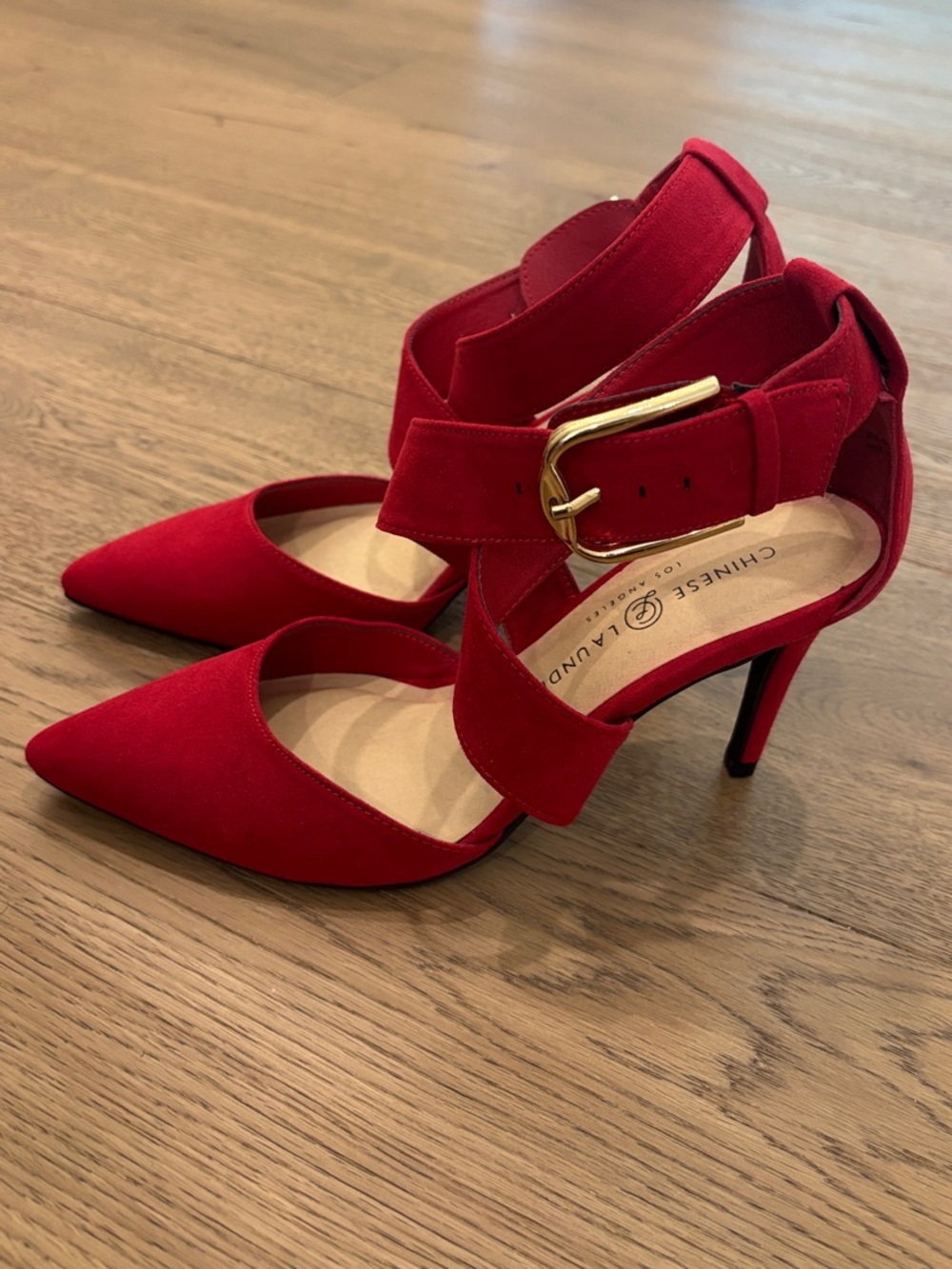 Chinese Laundry Red Pointed-Toe Ankle-Strap Heels w/Gold Buckle Sz7 party chic